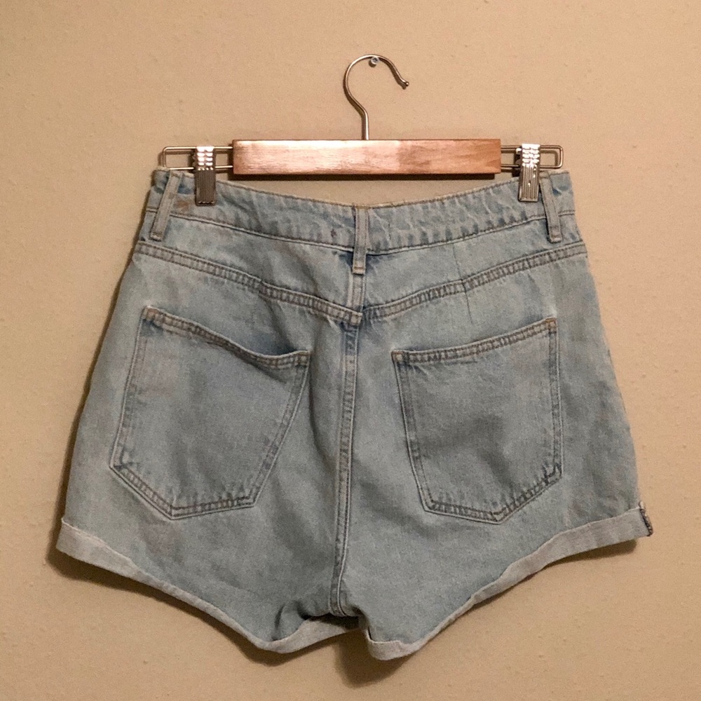 Forever 21 High Waisted Light Wash Denim Shorts - Picture 2 of 2
